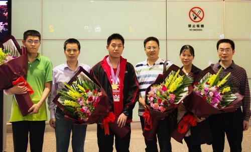 傅杨同学勇夺第15届亚洲中学生物理奥林匹克竞赛金牌
