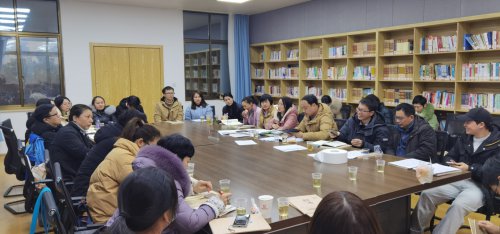 生物教研组召开新学期第一次全体会议