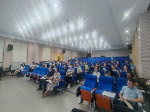迎新聚力,共谱新篇-数学教研组2025-2026学年第一学期开学工作会议