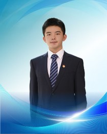 学生团委会副书记 高2415班谭逸轩