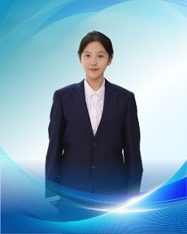 学生社团联合会主席 高2423班谭瑾谦