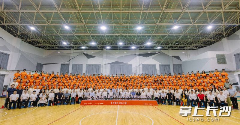 39支代表队、230余名优秀女选手齐聚岳麓山下，开启一场数学竞技与湖湘文化深度交融的交流之旅。