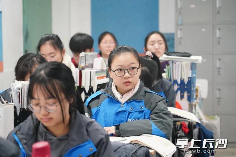 戴宜珊在上课。长沙晚报通讯员 苏晓玲 摄 戴宜珊在上课。长沙晚报通讯员 苏晓玲 摄