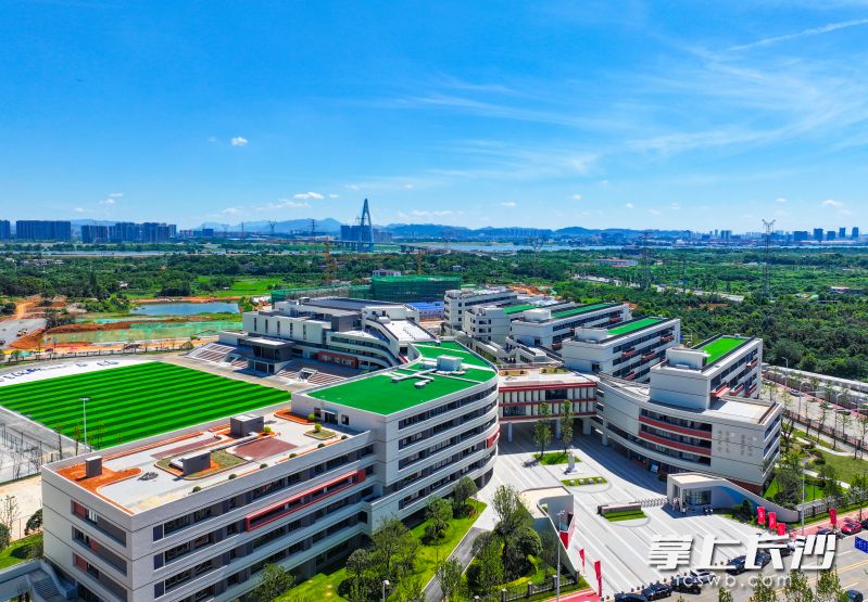 湖南师大附中大泽湖校区。 湖南师大附中大泽湖校区。